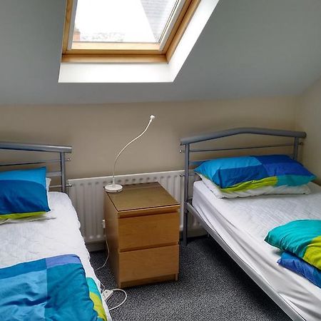Fairman House Backpackers Bed & Breakfast Londonderry Oda fotoğraf