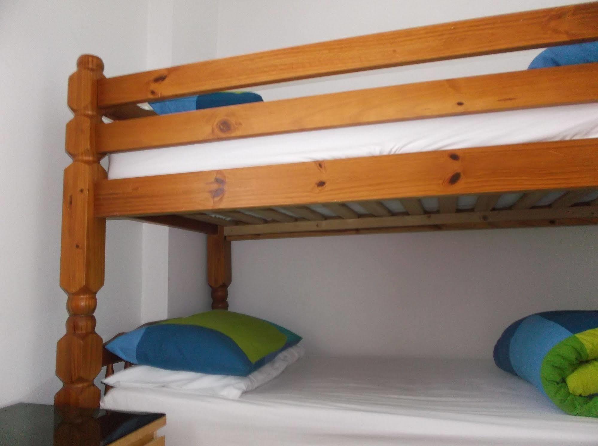 Fairman House Backpackers Bed & Breakfast Londonderry Dış mekan fotoğraf