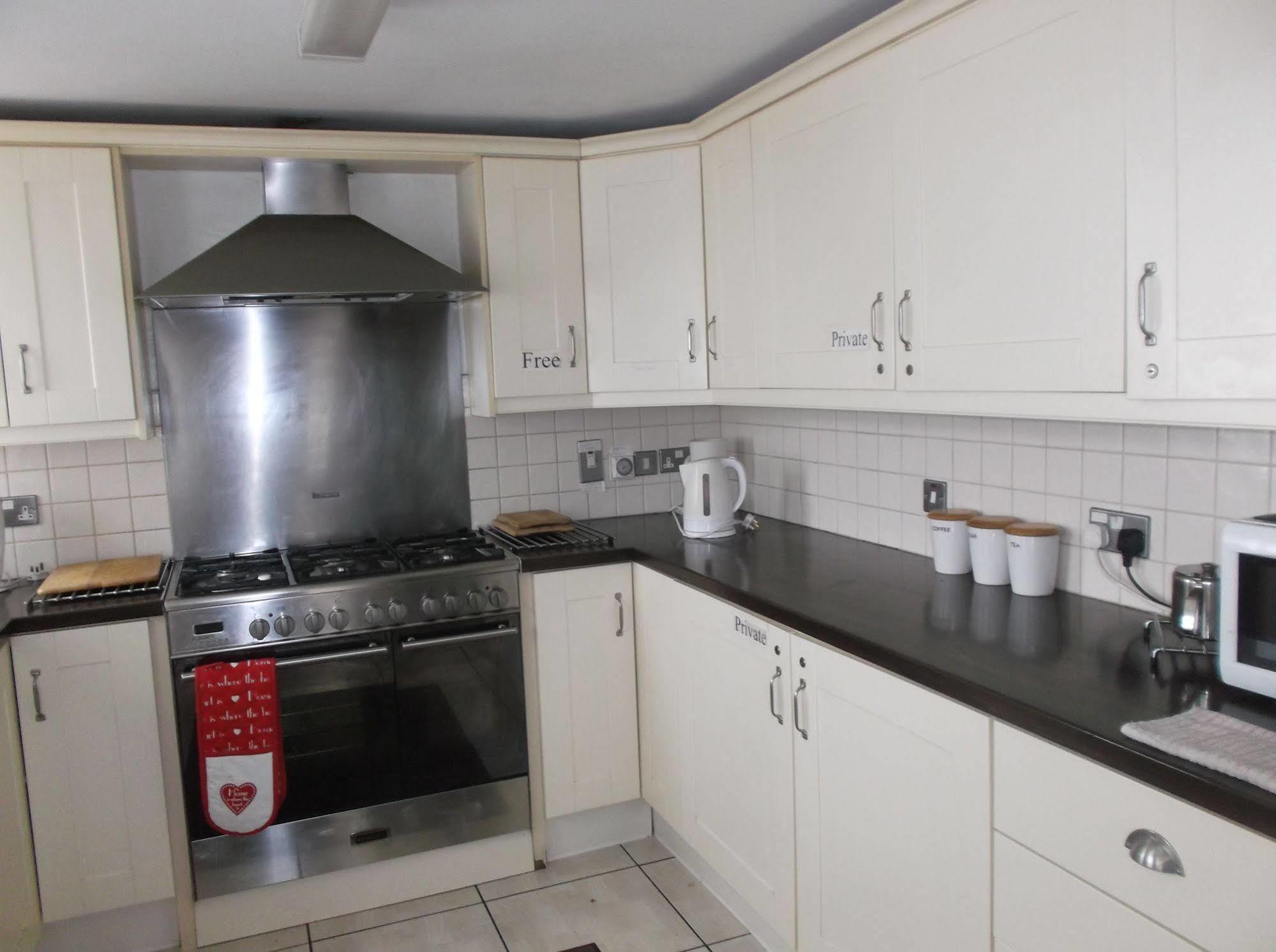 Fairman House Backpackers Bed & Breakfast Londonderry Dış mekan fotoğraf