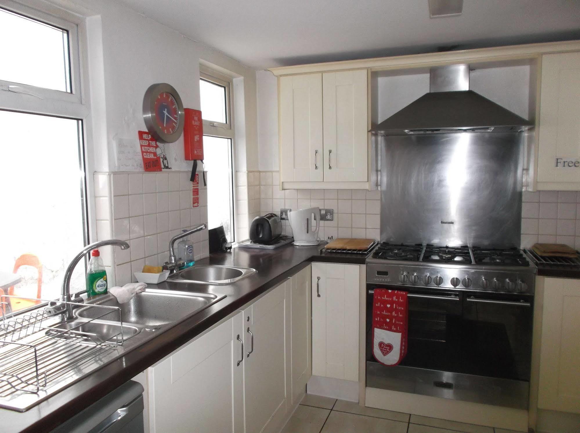 Fairman House Backpackers Bed & Breakfast Londonderry Dış mekan fotoğraf